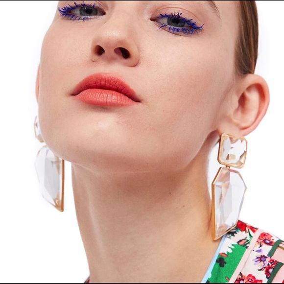 Lovely Clear Gemstone Statement Earrings - Picture 2 of 9